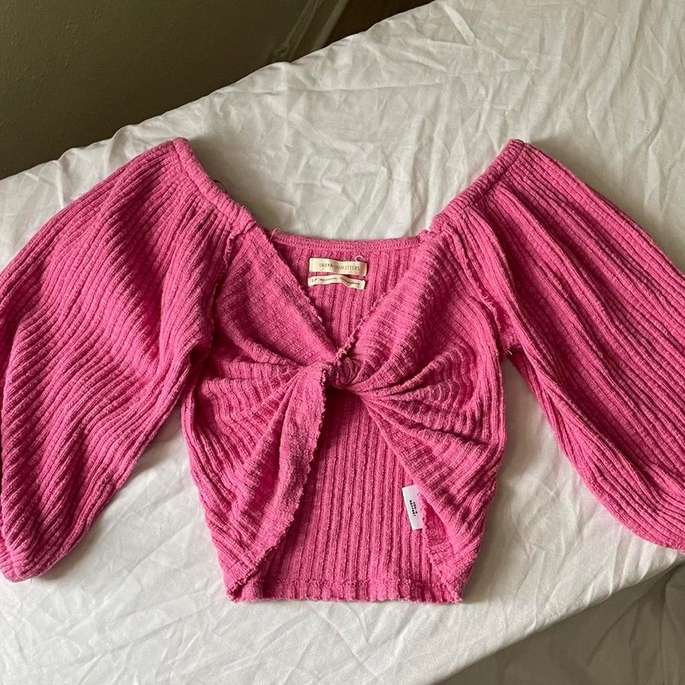 pink urban outfitters twisted front crop top